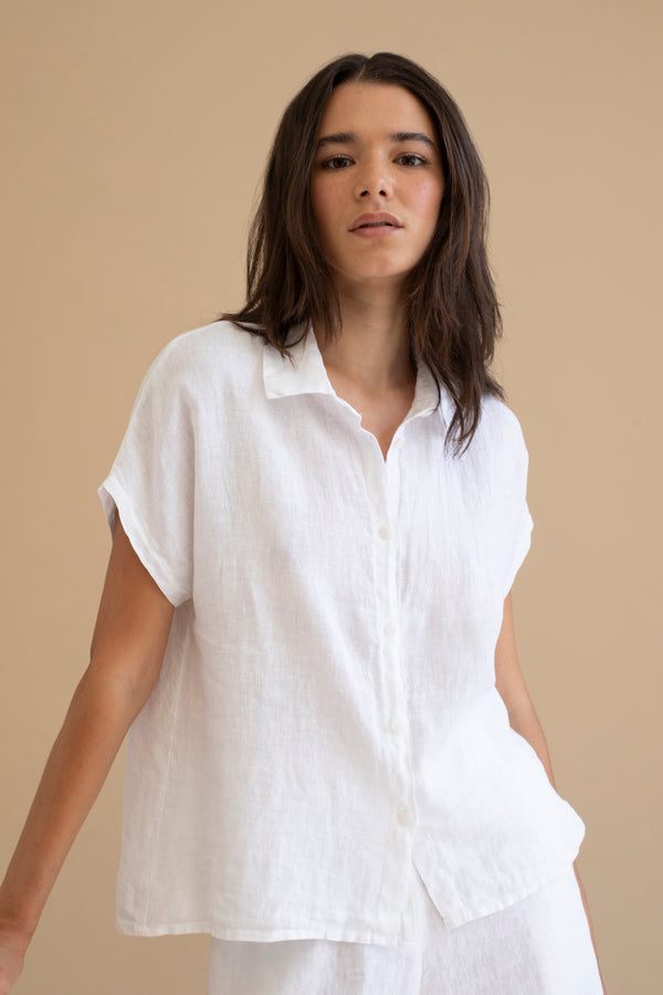camisa manga corta lino blanca