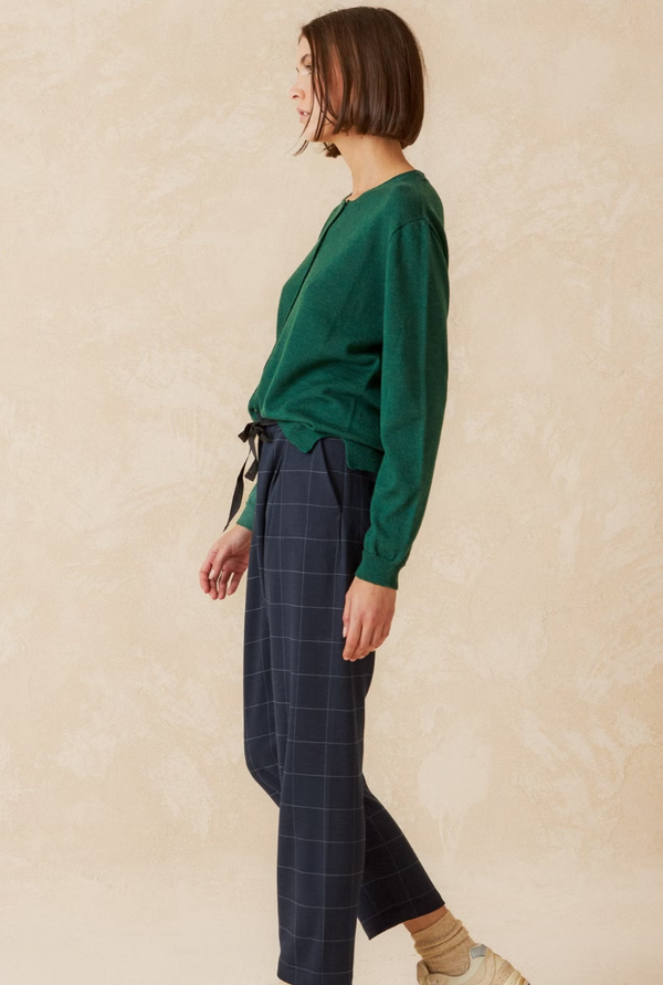 pantalon cuadros con botones en cremallera, lazo y pinzas