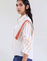 camisa combinada rayas y liso con cinta listada en hombro