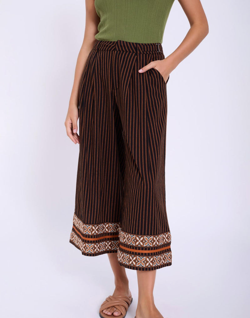 pantalon palazzo rayas y fornitura abajo