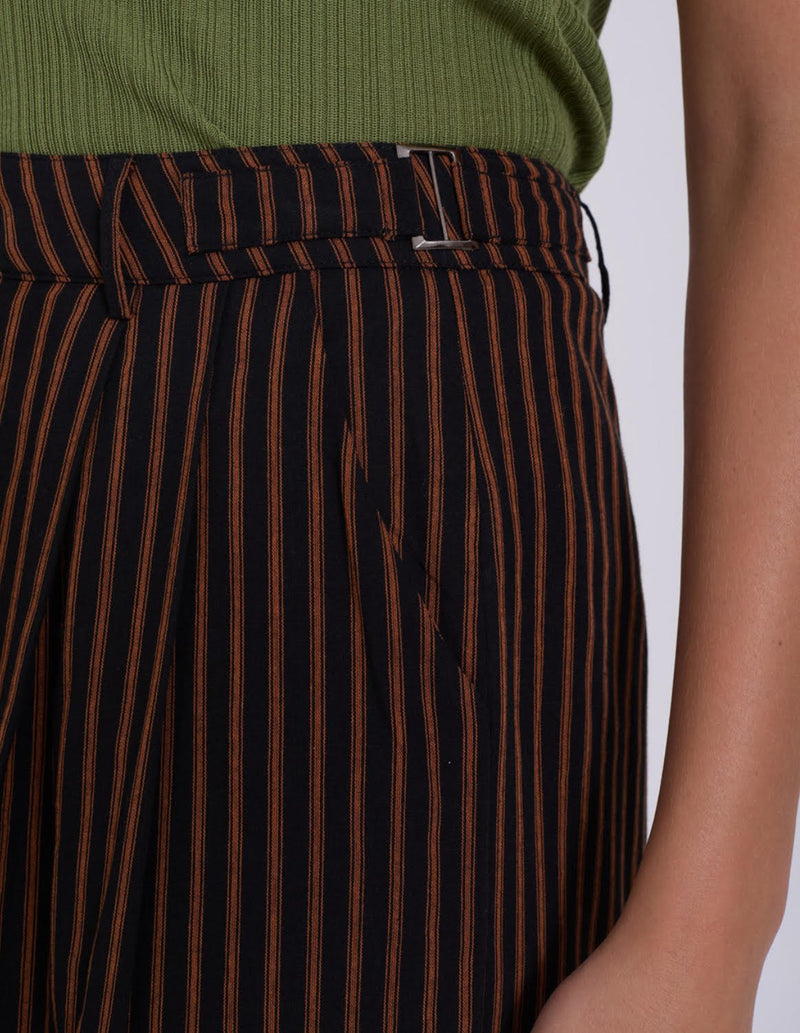 pantalon palazzo rayas y fornitura abajo