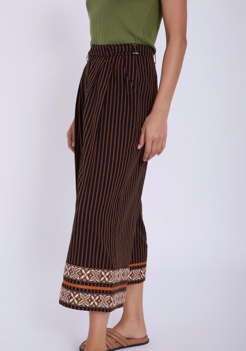 pantalon palazzo rayas y fornitura abajo