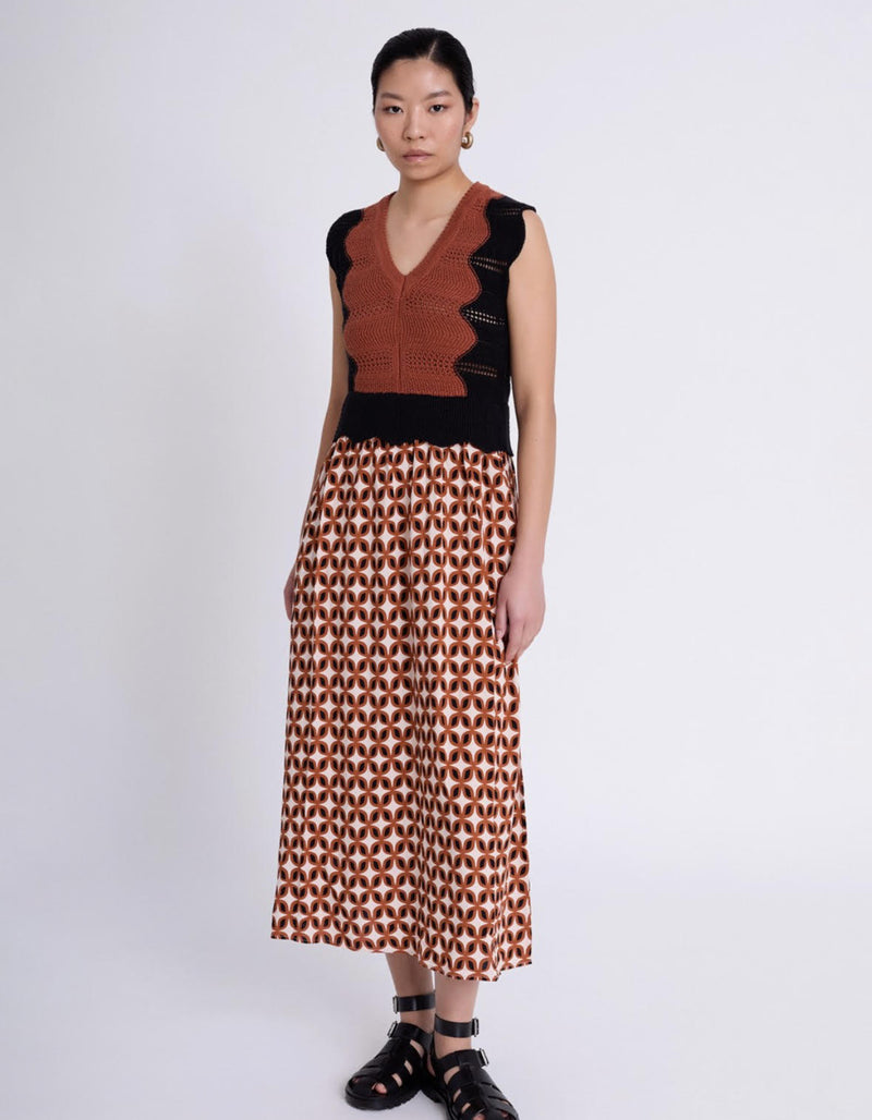 vestido bimateria con estampado flores