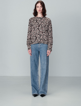 blusa abrochada atras dibujo