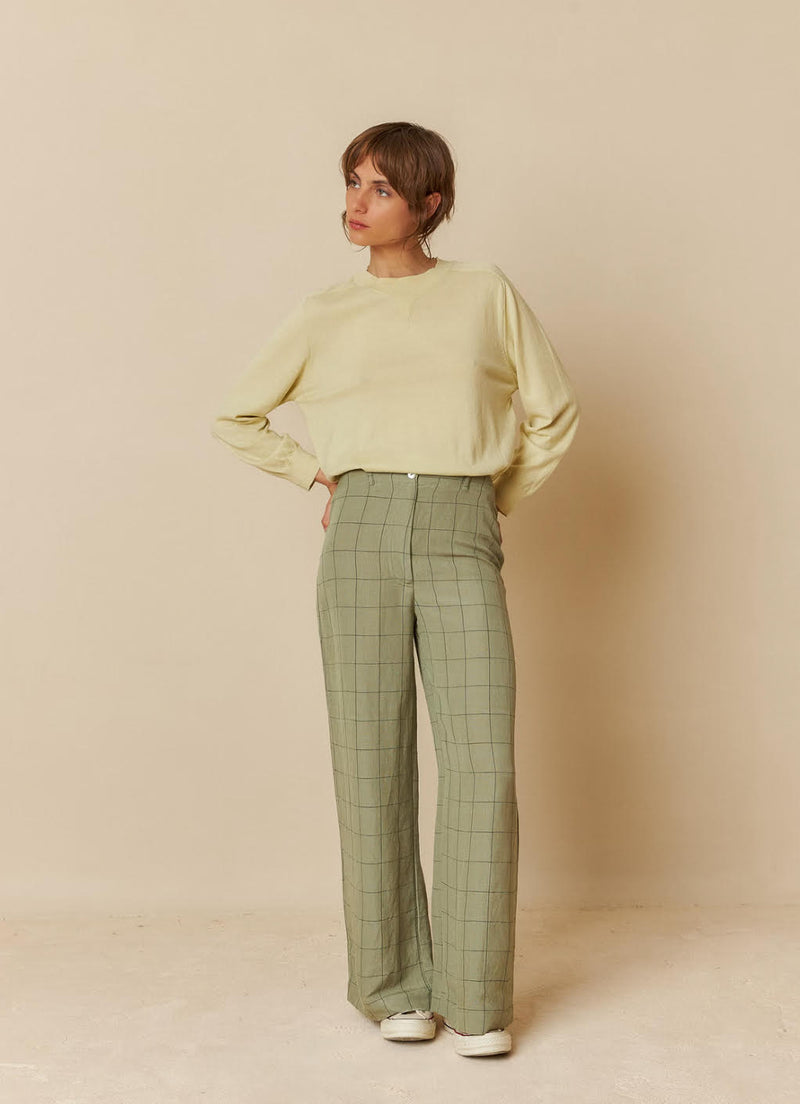 pantalon cuadros bolsillos atras