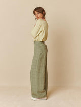 pantalon cuadros bolsillos atras
