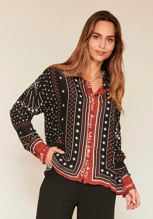 Camisa estrellas/rombos negra/granate/blanca