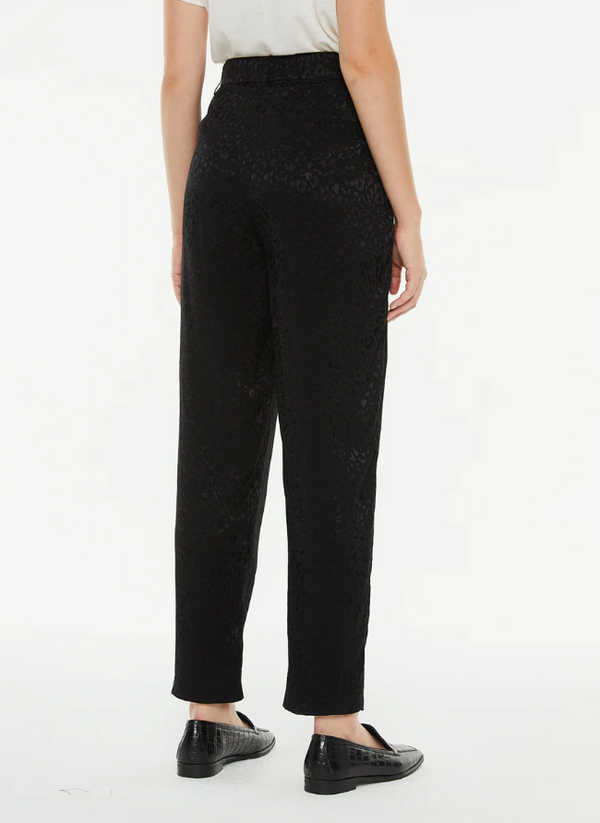 pantalon recto jacquard tejido satinado animal print negro