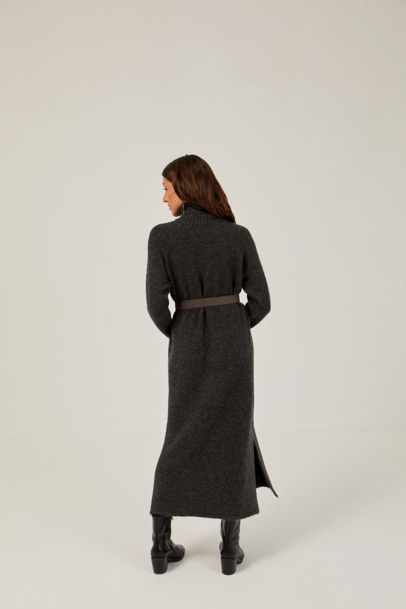 Vestido punto cuello alto manga larga gris