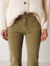Pantalon pana bolsilo delante