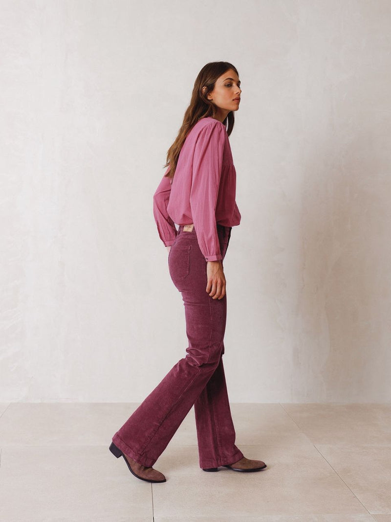 Pantalon pana bolsillo delante