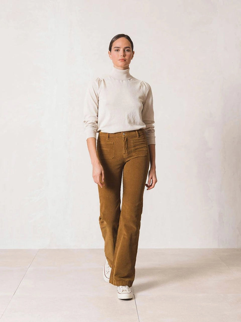 Pantalon pana bolsillo delante