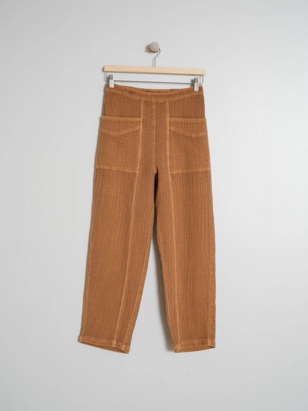 pantalon marron tejido