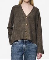 chaqueta con botones