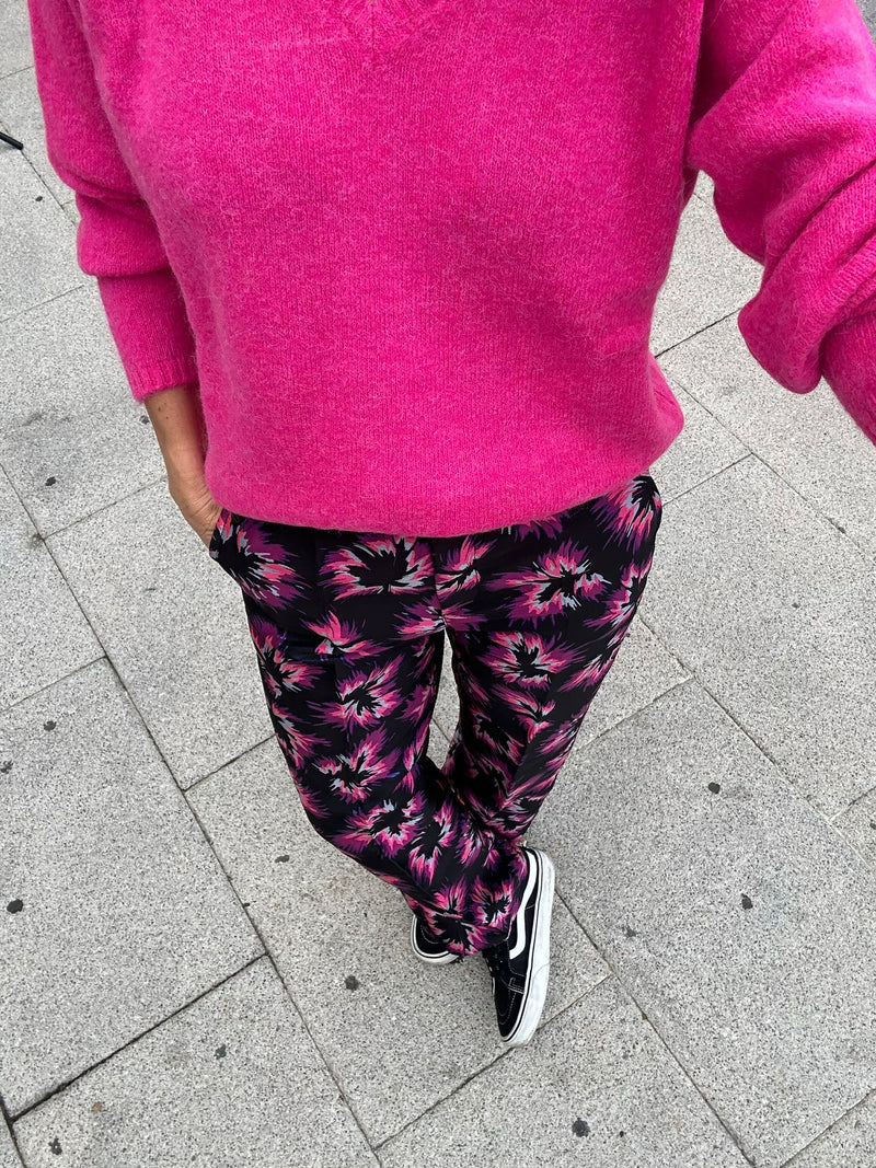 pantalon negro flores estrelladas fluor fosfo