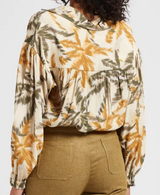 Camisa beige estampado palmeras
