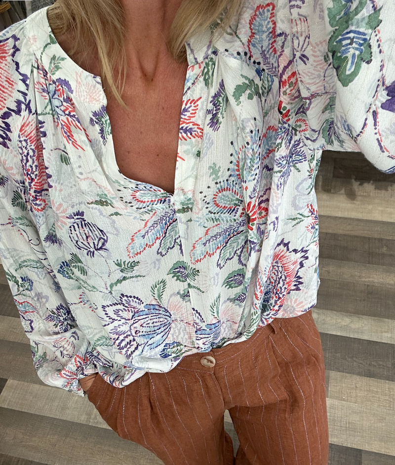 camisa flores sin botones con hilo dorado