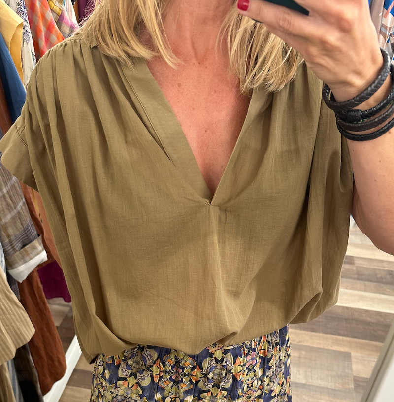 camisa  sin botones khaki