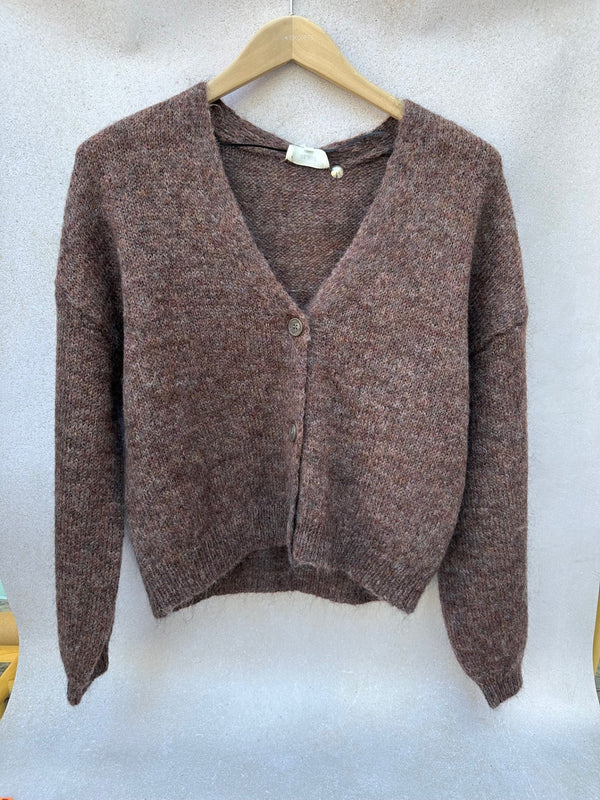 Chaqueta punto cuello pico botones ancha