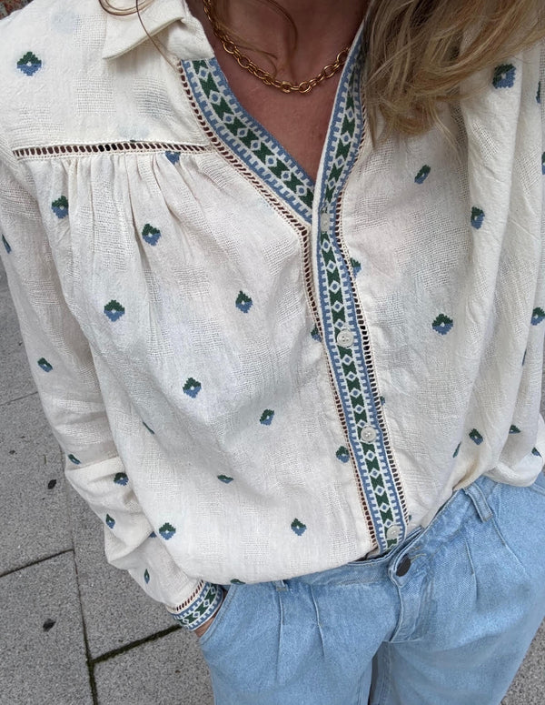 camisa cruda con pasamaneria