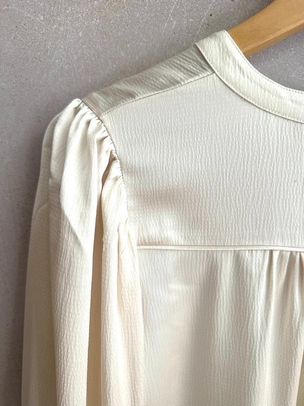 Camisa dibujo saten blanca