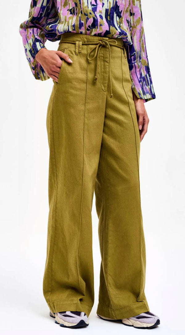 pantalon con nervio central