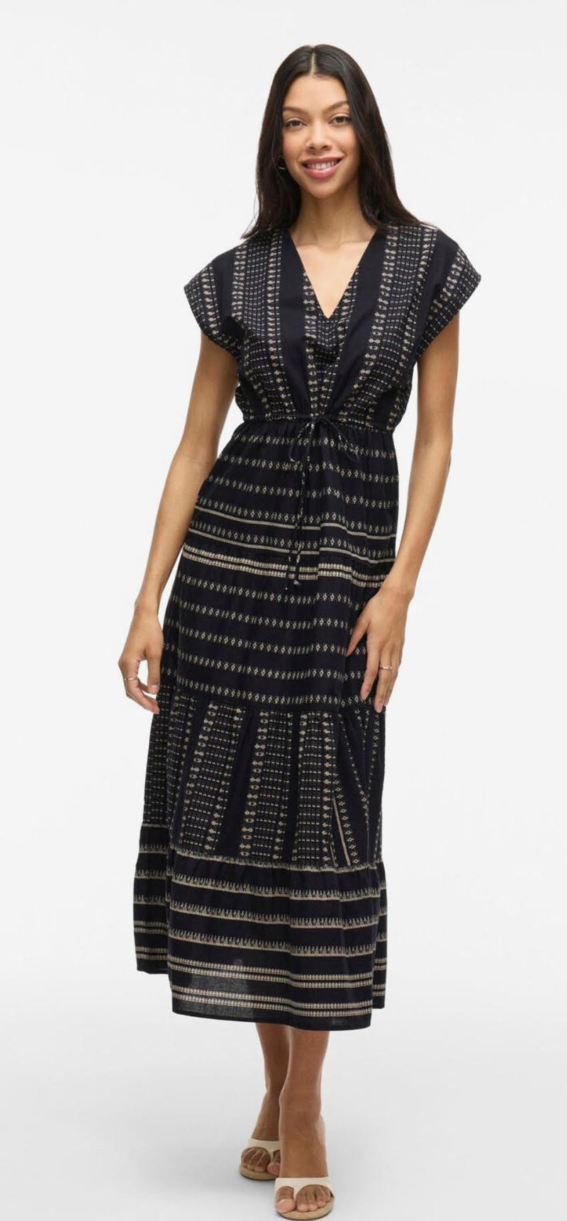 Vestido volantes cuello pico