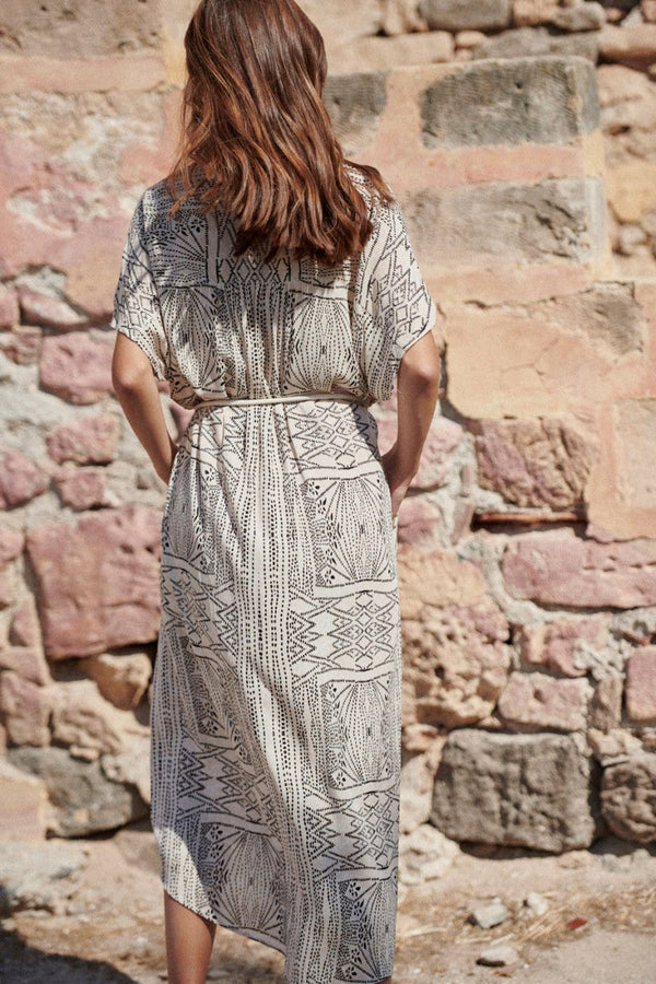 Vestido griego estampado blanco y negro