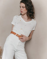 CAMISETA CON BORDADOS PQ